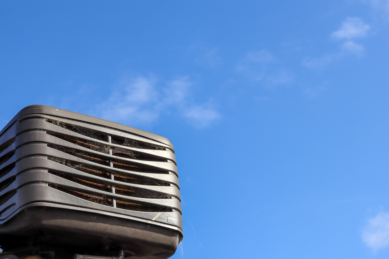 How Much Water Does an Evaporative Cooler Use Per Day?